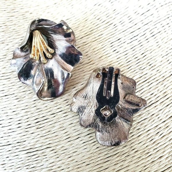 Mimi di N Flower Clip On Earrings 1989 - Picture 3 of 12